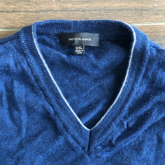 Saks Fifth Avenue blue sweater - Picture 2 of 4
